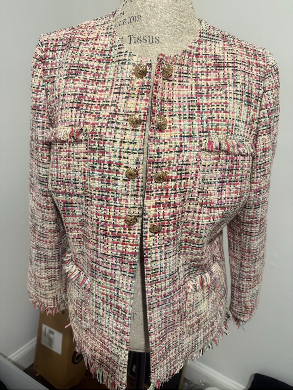Beautiful Tahari Arthur Levine Tweed Blazer